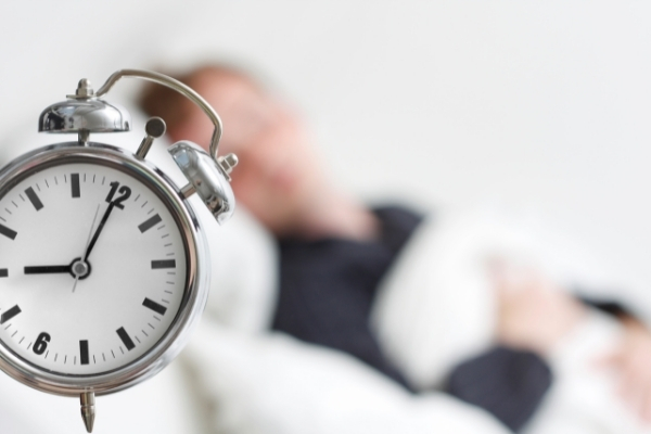 ما هي ساعات النوم المناسبة لك بحسب عمرك؟