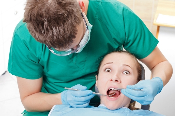 لماذا الخوف من أطباء الأسنان شائع جدا