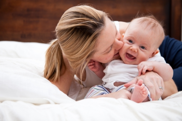 عادات هامة للأم بعد الولادة